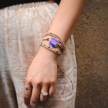 Preview: Handgefertigtes 5-lagiges Wickelarmband aus Leder mit Jaspis-Herz